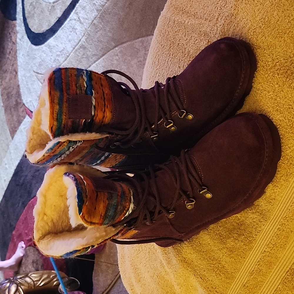 Bear paw boots